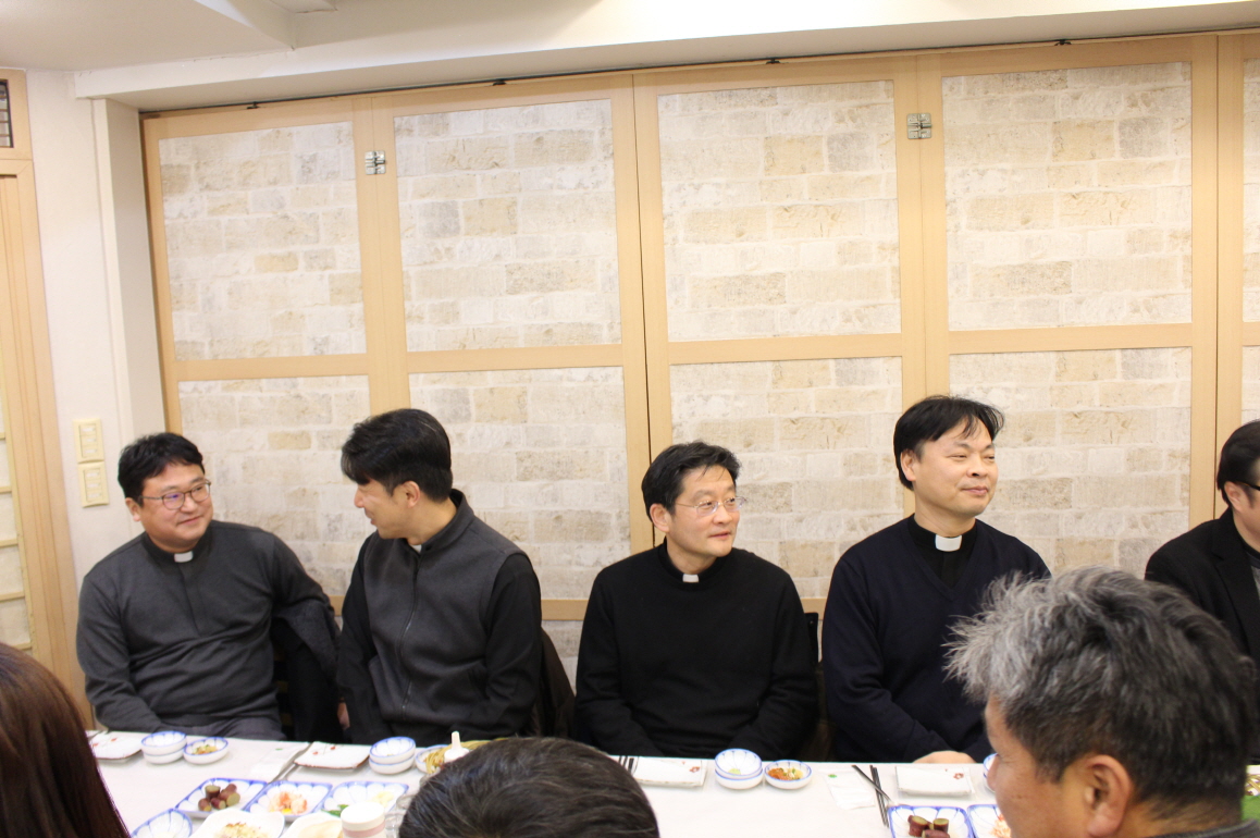 [크기변환]신학대학교수신부님과의 만남 (2).JPG